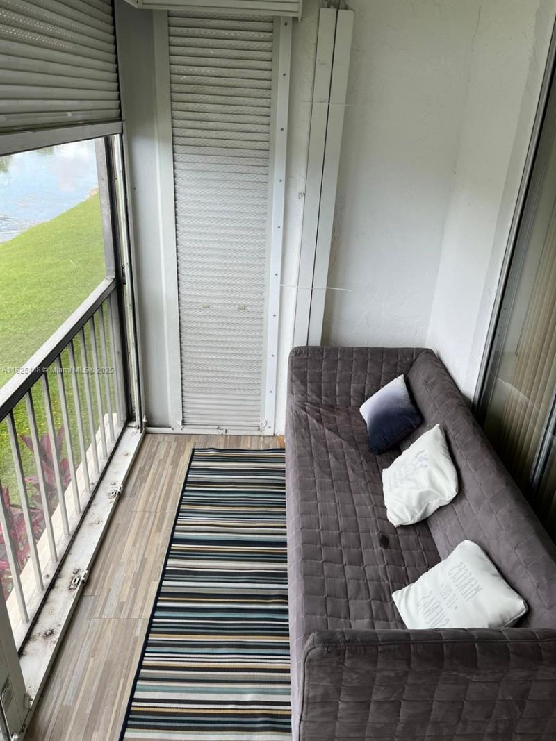 361 S Hollybrook Dr, Unit 206, Pembroke Pines, FL 33025 Photo