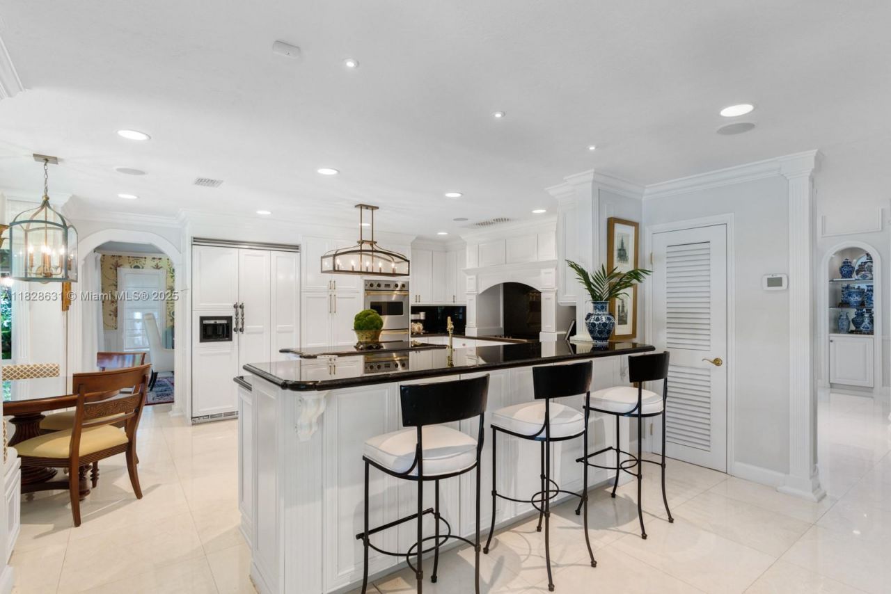 7360 SW 164th St, Palmetto Bay, FL 33157 Photo