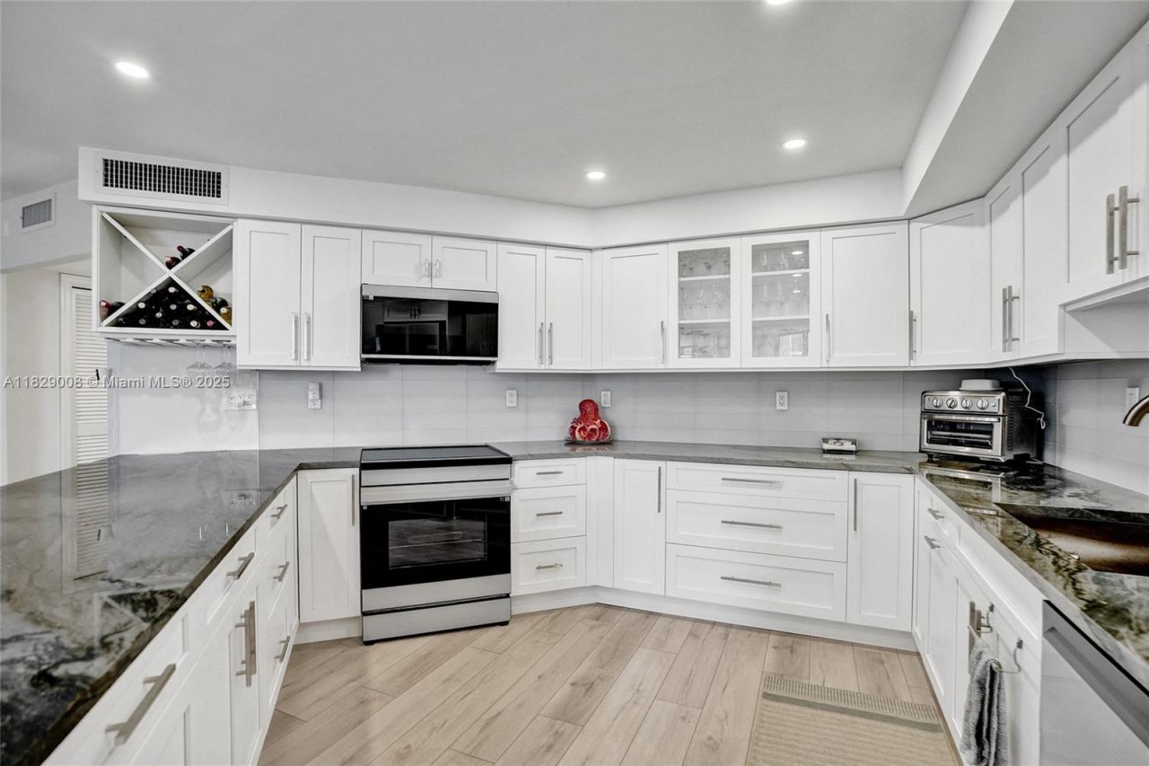 1340 S Ocean Blvd, Unit 403, Pompano Beach, FL 33062 Photo