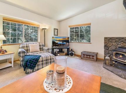980 Kekin Street, South Lake Tahoe, CA 96150 Photo