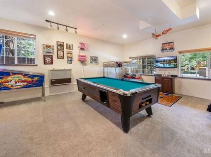 980 Kekin Street, South Lake Tahoe, CA 96150 Photo