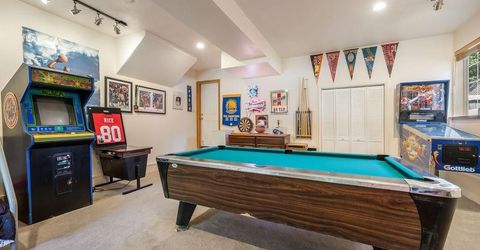 980 Kekin Street, South Lake Tahoe, CA 96150 Photo