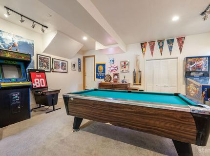 980 Kekin Street, South Lake Tahoe, CA 96150 Photo