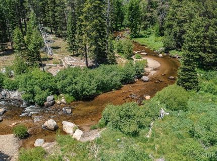 980 Kekin Street, South Lake Tahoe, CA 96150 Photo
