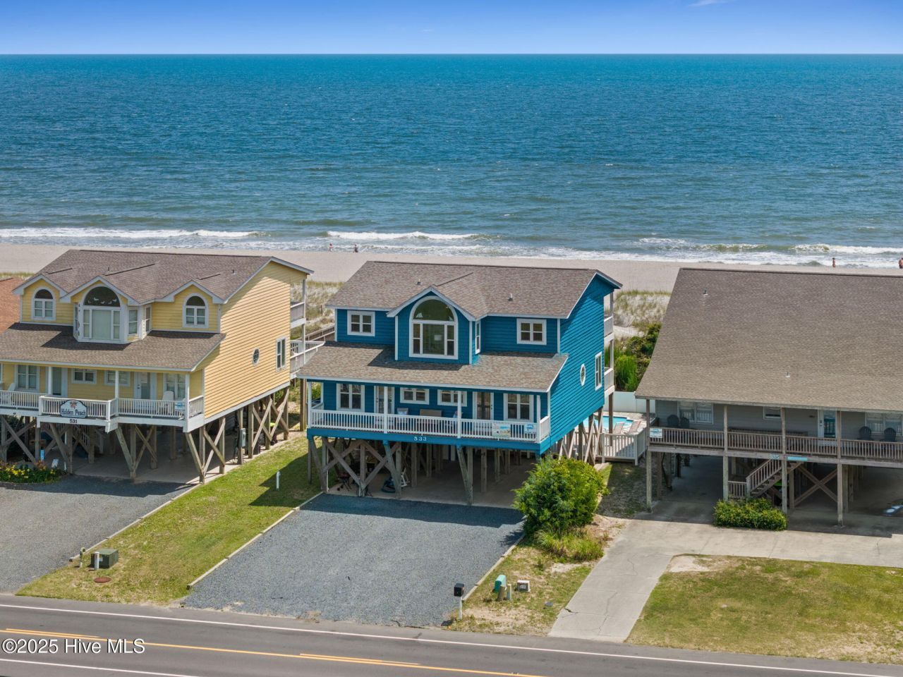 533 Ocean Boulevard W, Holden Beach, NC 28462 Main Photo