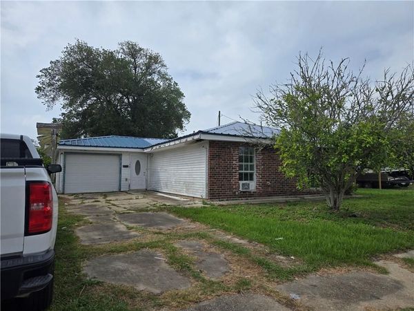 146 SATSUMA Drive, Buras, LA 70041