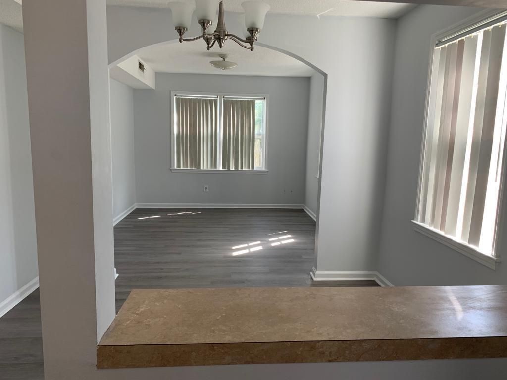 105 S Merriman Road Photo 15