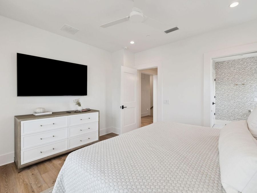 Property Image 80
