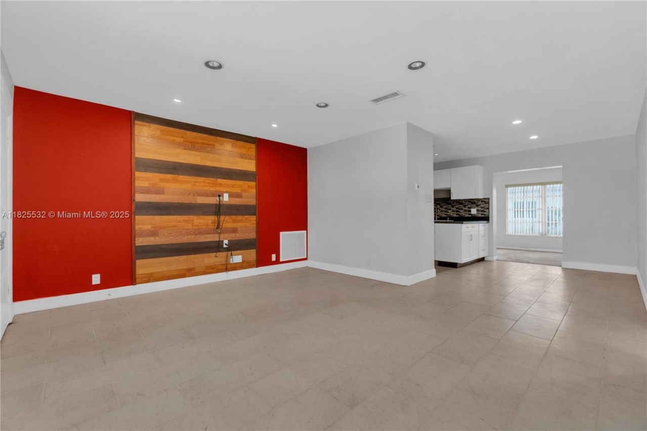 6915 NW 17th St, Margate, FL 33063 Photo