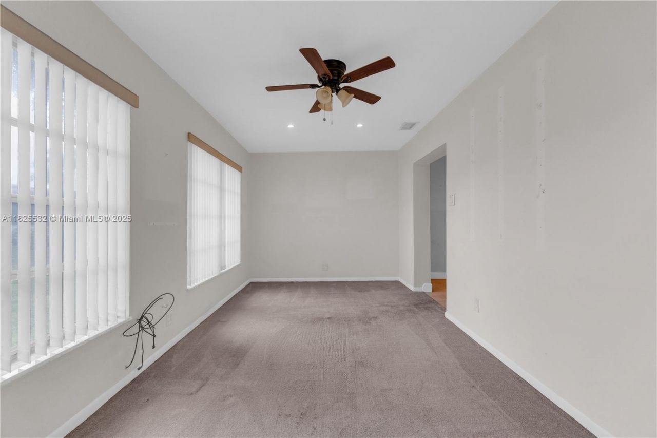 6915 NW 17th St, Margate, FL 33063 Photo