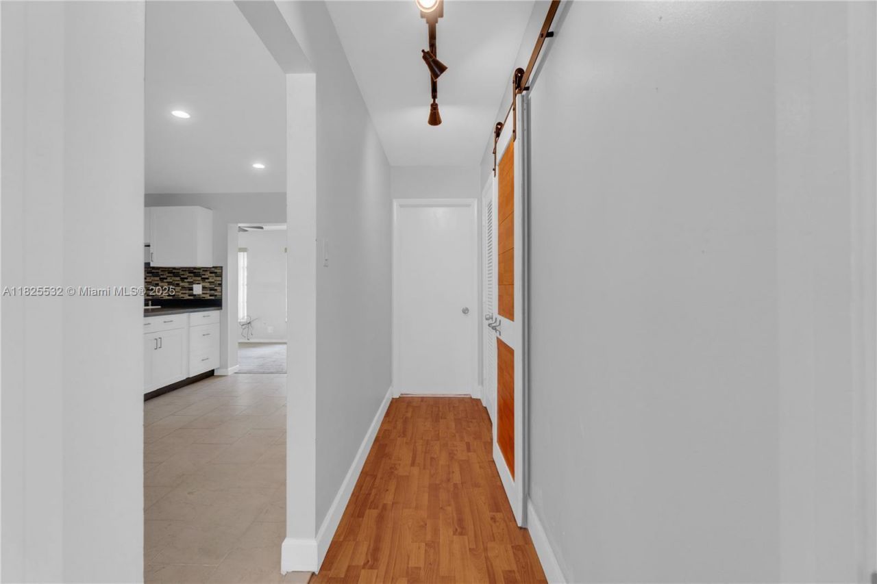 6915 NW 17th St, Margate, FL 33063 Photo