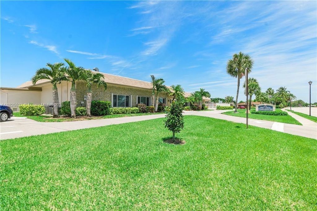 6915 NW 17th St, Margate, FL 33063 Photo