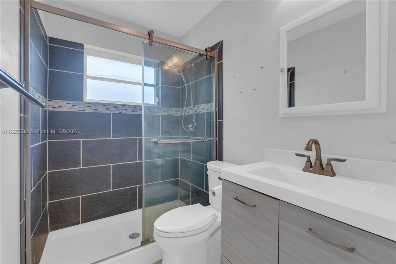 6915 NW 17th St, Margate, FL 33063 Photo