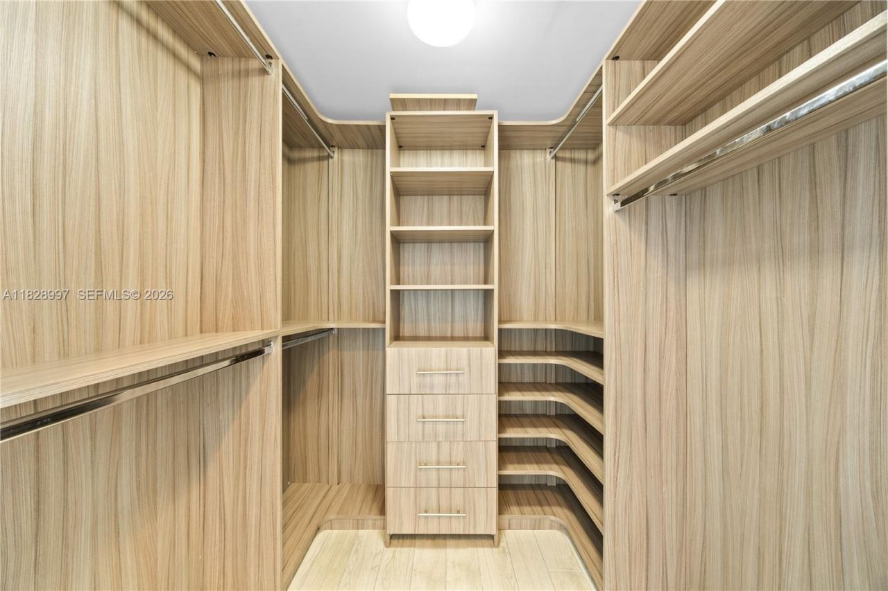 50 Biscayne Blvd, Unit 4706, Miami, FL 33132 Photo