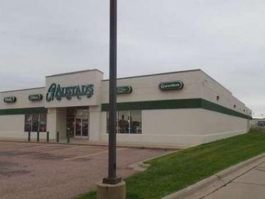 3301 SINGING HILLS Boulevard, SIOUX CITY, IA 51106