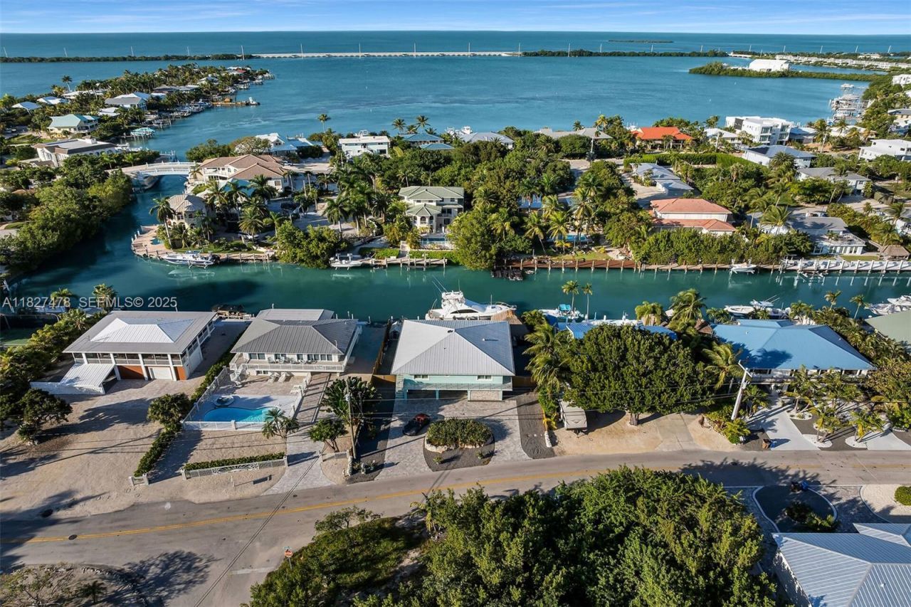 232 W Seaview Dr, Duck, FL 33050 Photo