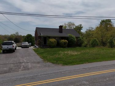 2663 Dearing Ford Road, Altavista, VA 24517