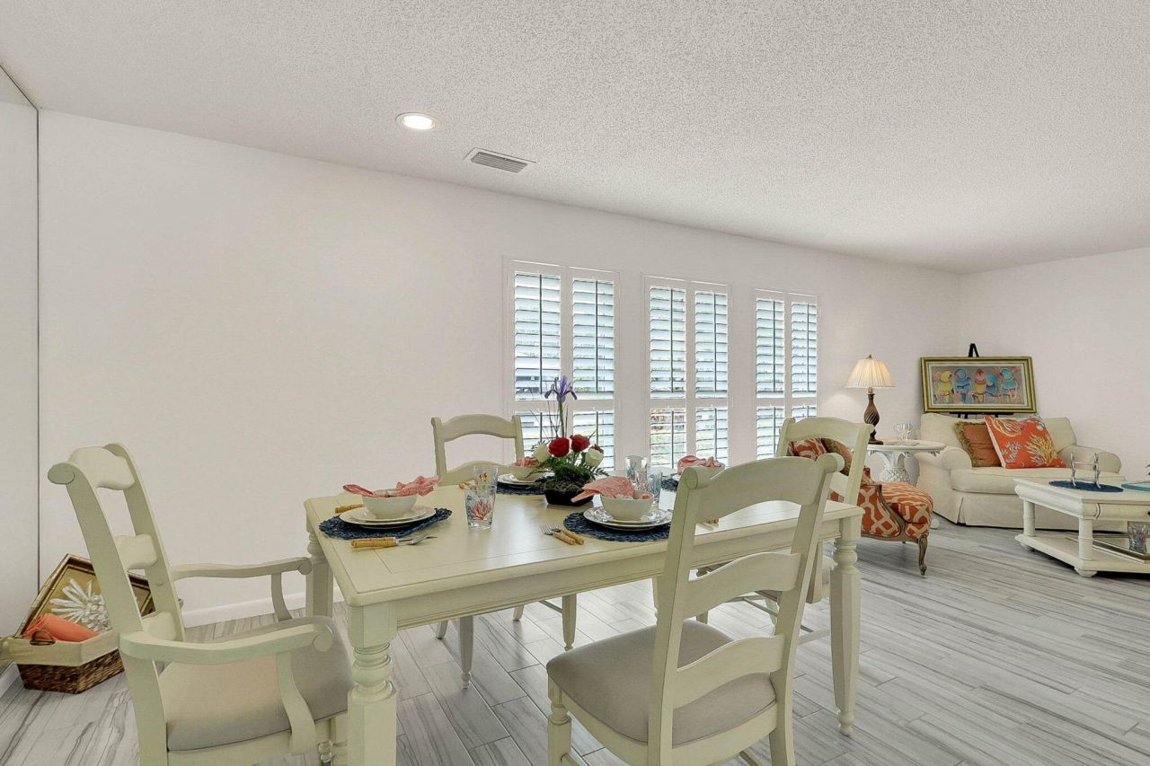 3824 SE Fairway E, Stuart, FL 34997 Photo