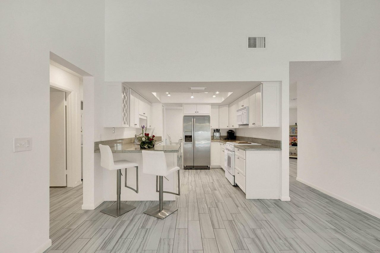 3824 SE Fairway E, Stuart, FL 34997 Photo