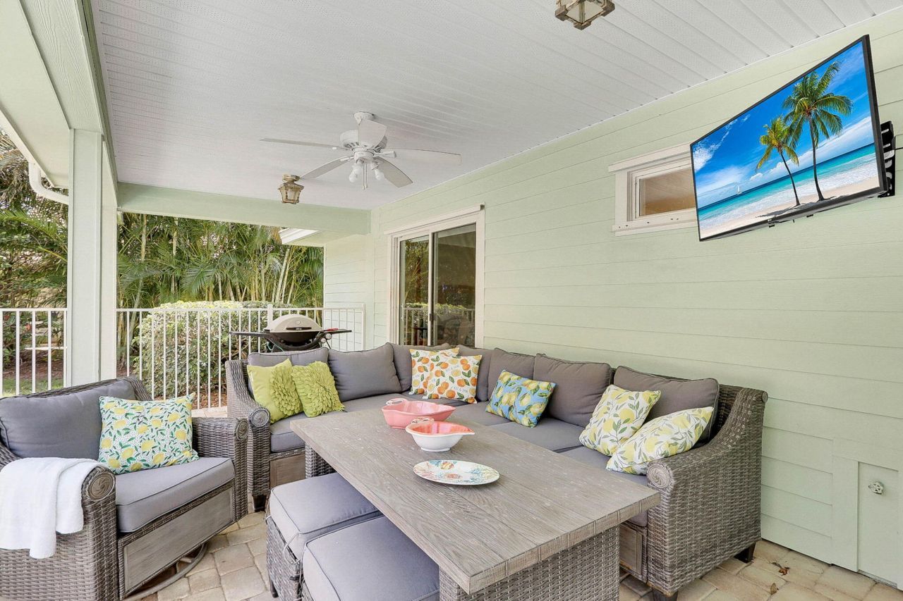 3824 SE Fairway E, Stuart, FL 34997 Photo