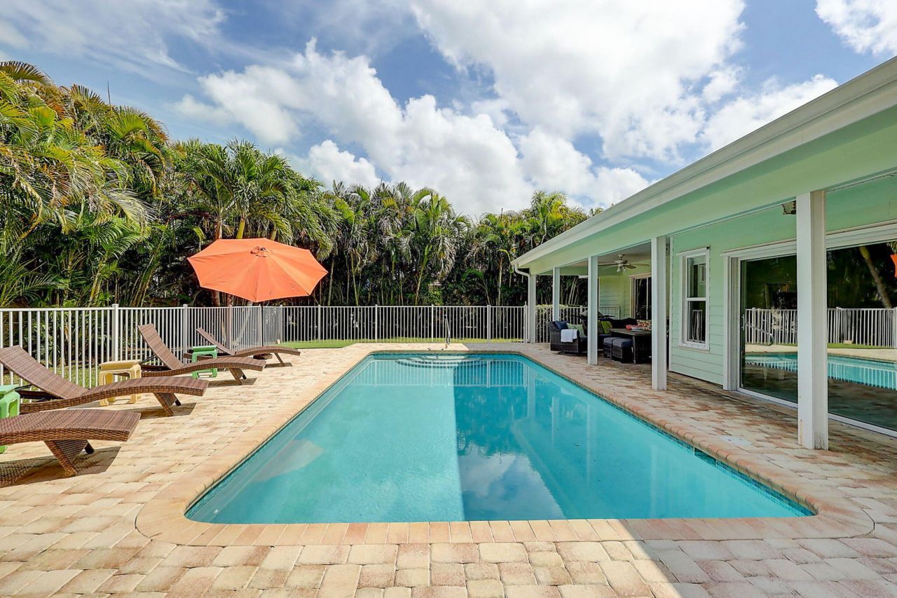 3824 SE Fairway E, Stuart, FL 34997 Photo