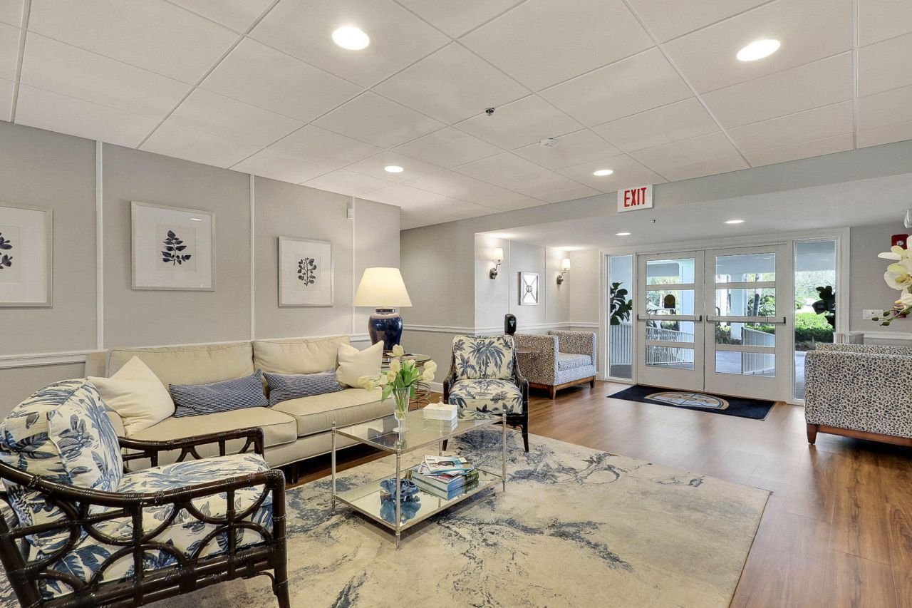 3824 SE Fairway E, Stuart, FL 34997 Photo