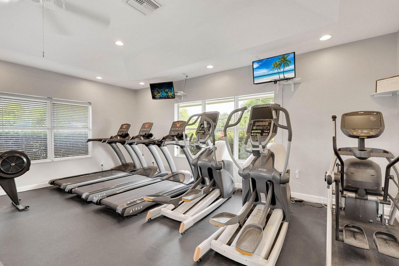 3824 SE Fairway E, Stuart, FL 34997 Photo