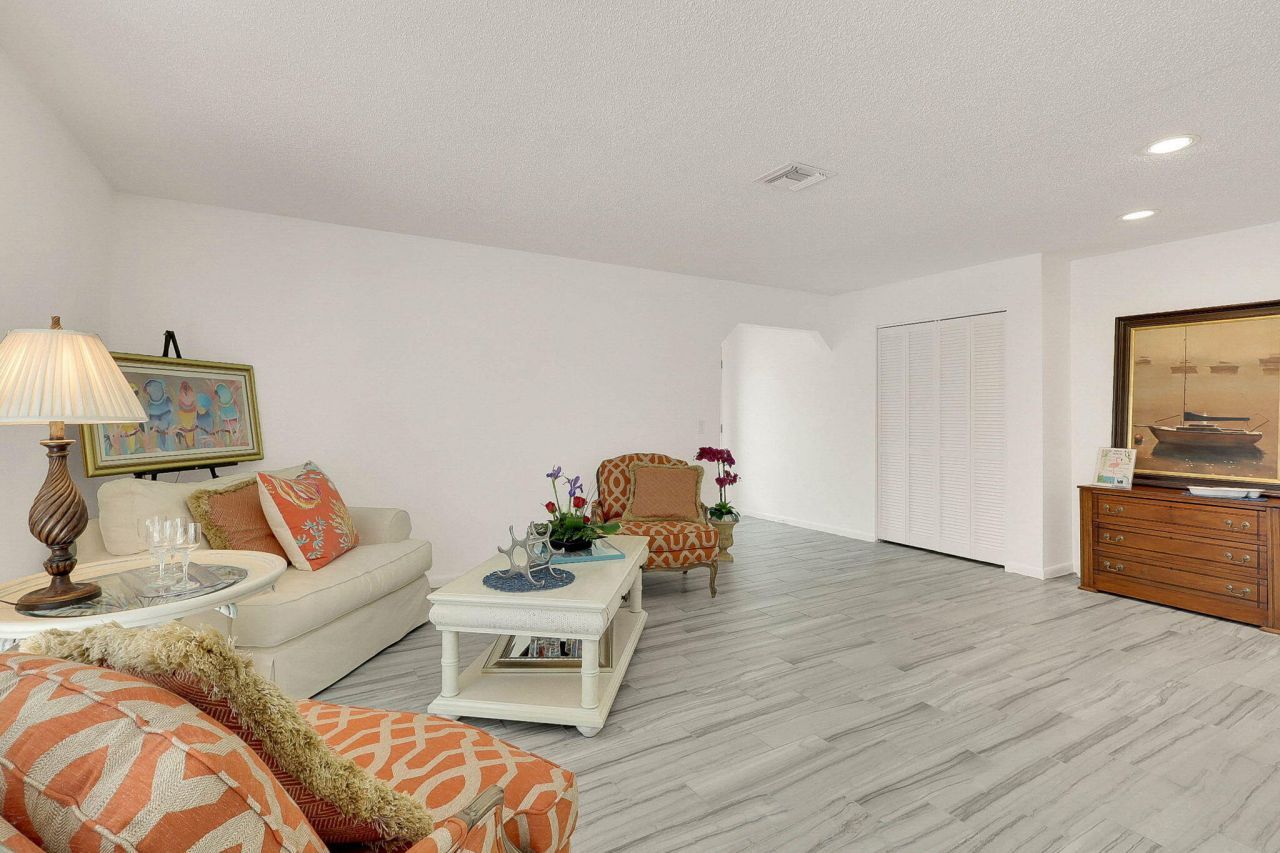 3824 SE Fairway E, Stuart, FL 34997 Photo