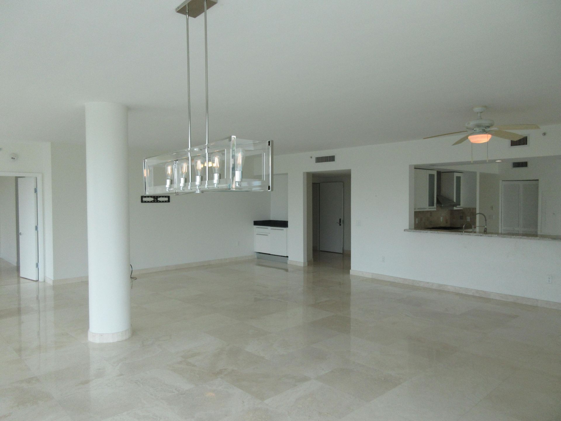 45 Hendricks Isle, Unit 301, Fort Lauderdale, FL 33301 Photo