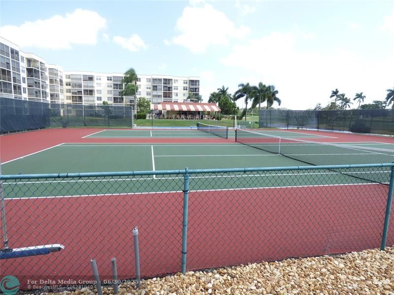 9400 N Hollybrook Lake Drive, Unit 105, Pembroke Pines, FL 33025 Photo
