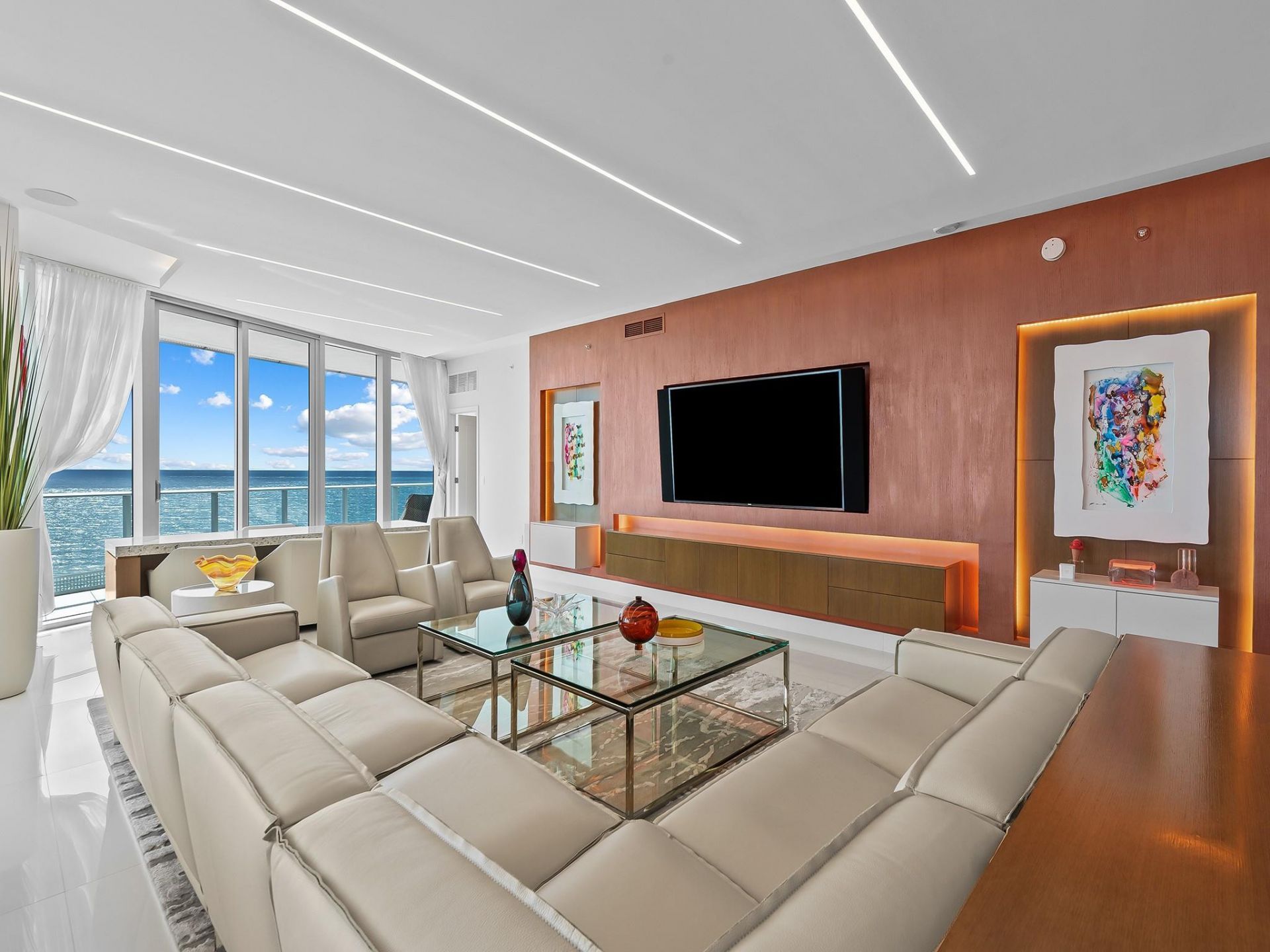 701 N Fort Lauderdale Beach Boulevard, Unit 902, Fort Lauderdale, FL 33304 Photo