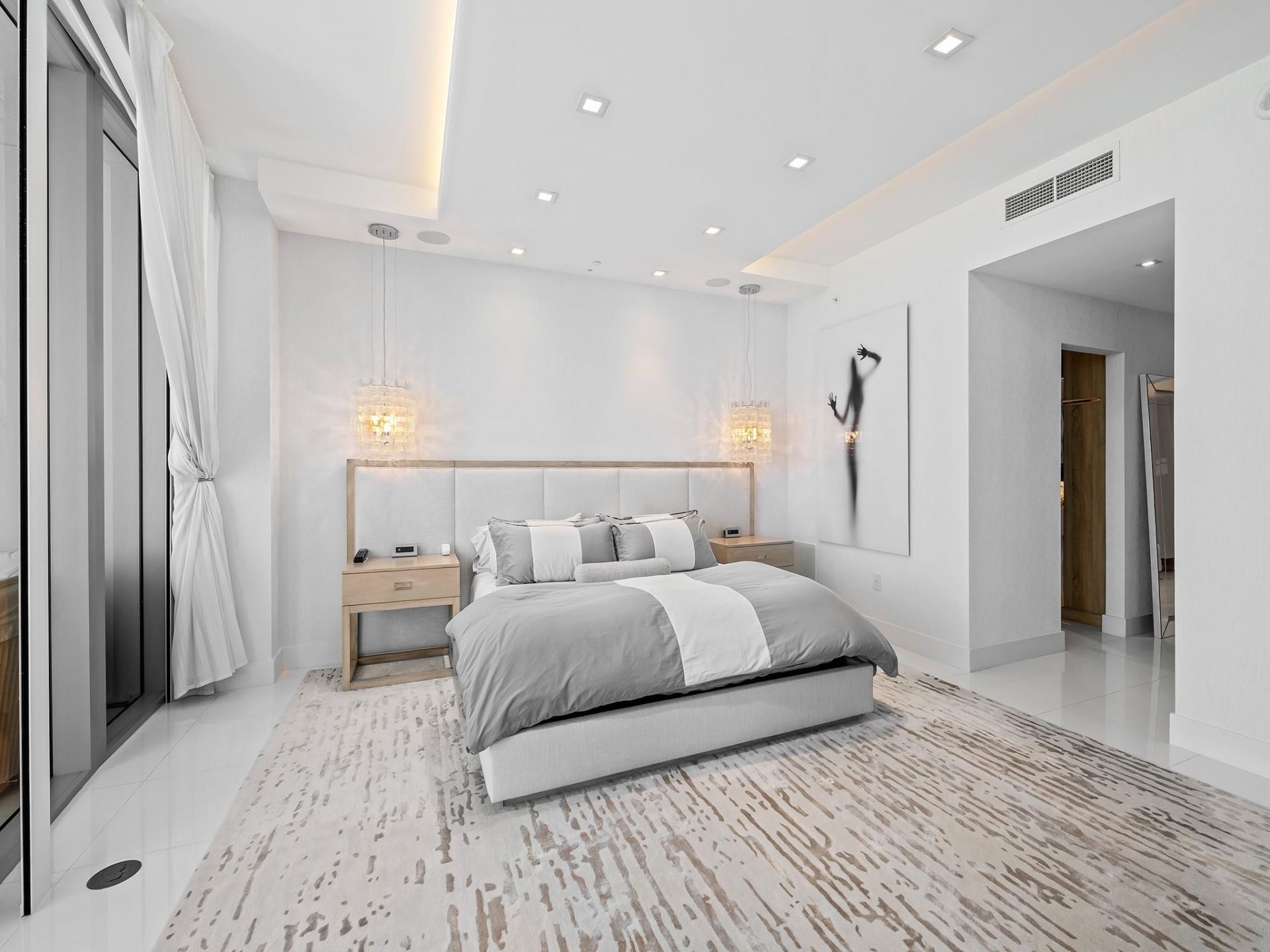 701 N Fort Lauderdale Beach Boulevard, Unit 902, Fort Lauderdale, FL 33304 Photo