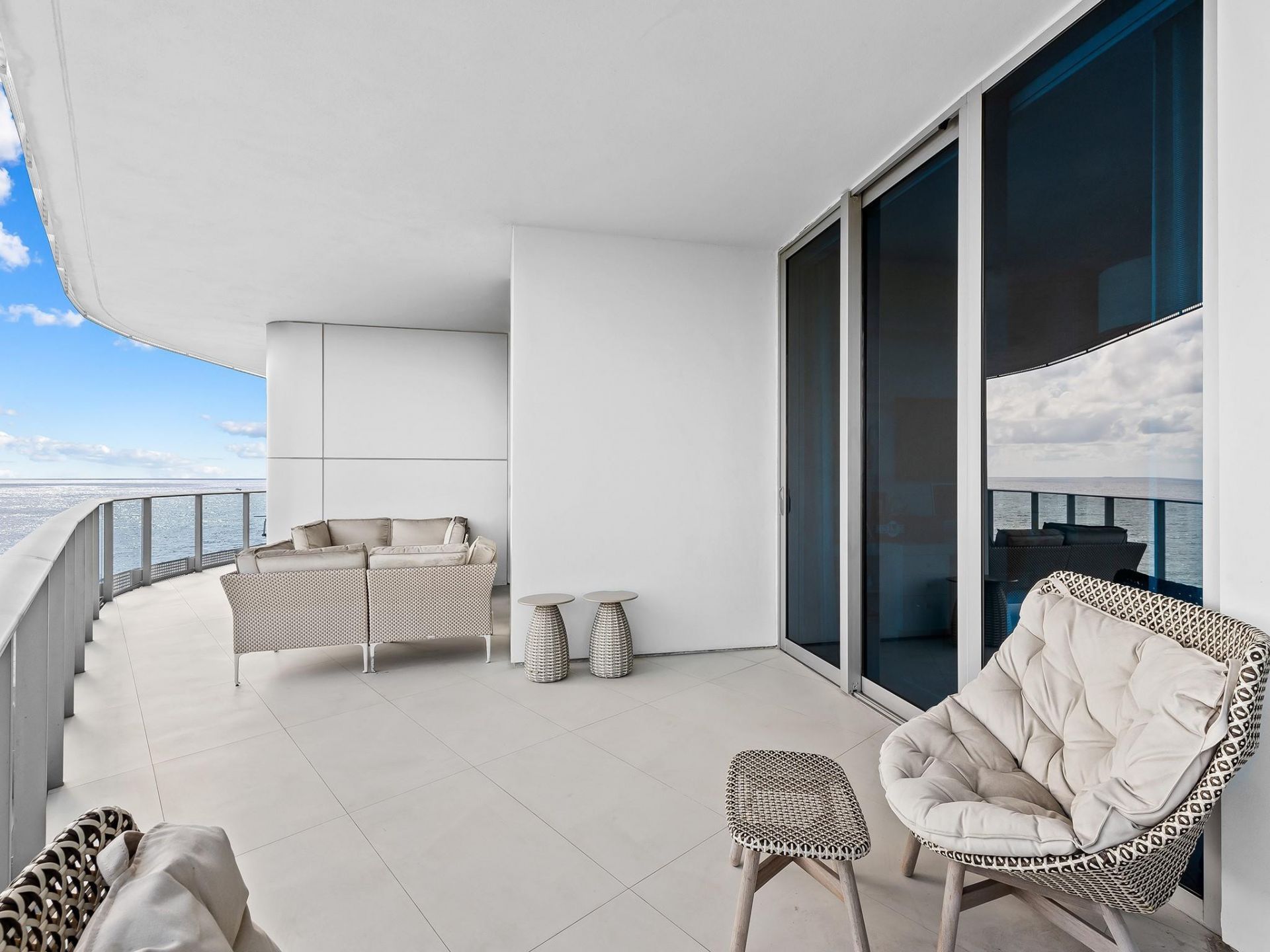 701 N Fort Lauderdale Beach Boulevard, Unit 902, Fort Lauderdale, FL 33304 Photo