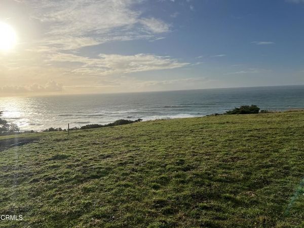 14790 Navarro Way, Manchester, CA 95459