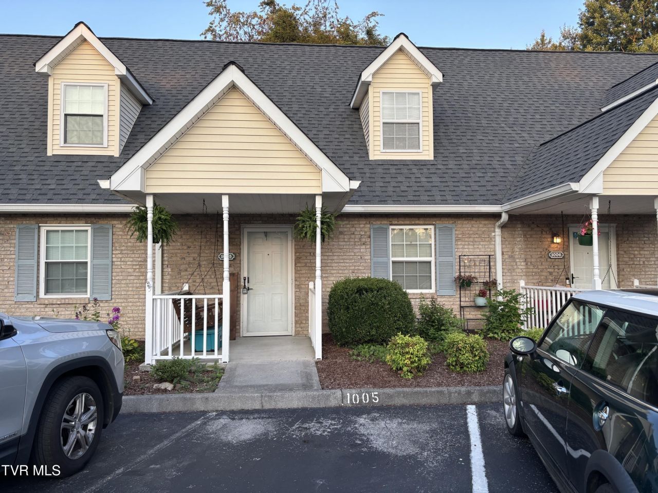 1005 Milton Court, Unit 1005, Kingsport, TN 37664 Main Photo