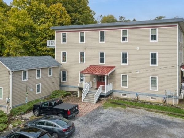 2 Lindbergh Rd, East Amwell, NJ 08551