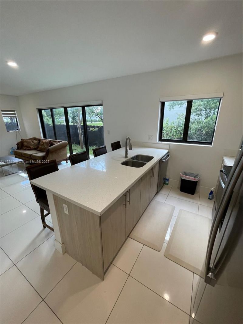 254 NW 11th Ct, Florida City, FL 33034 Photo