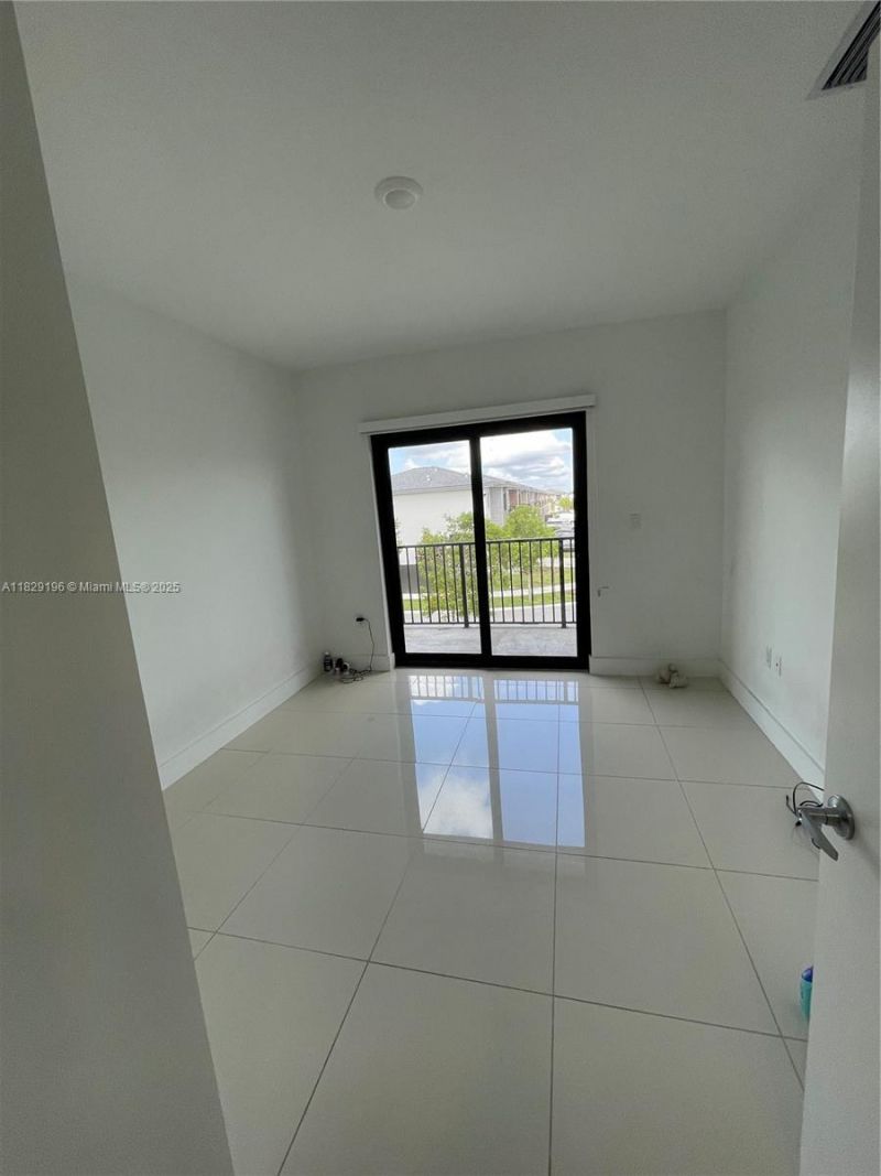 254 NW 11th Ct, Florida City, FL 33034 Photo