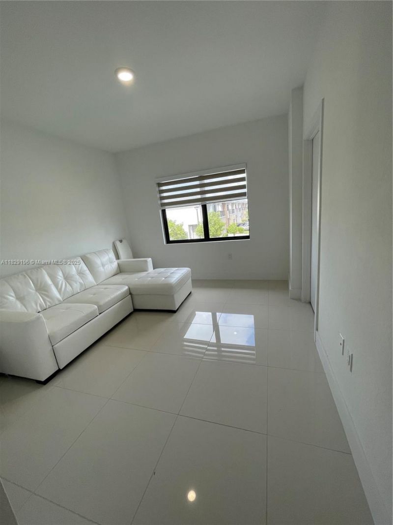 254 NW 11th Ct, Florida City, FL 33034 Photo