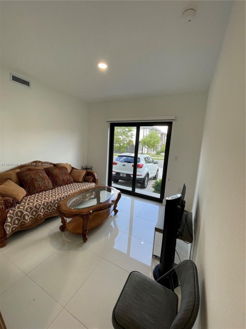 254 NW 11th Ct, Florida City, FL 33034 Photo