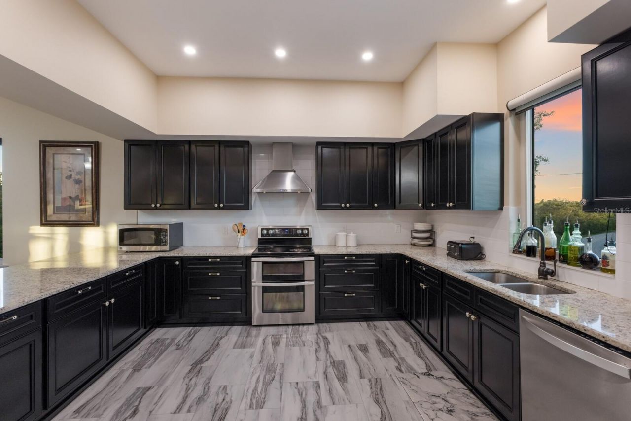 1610 Bayshore Drive, Terra Ceia, FL 34250 Photo