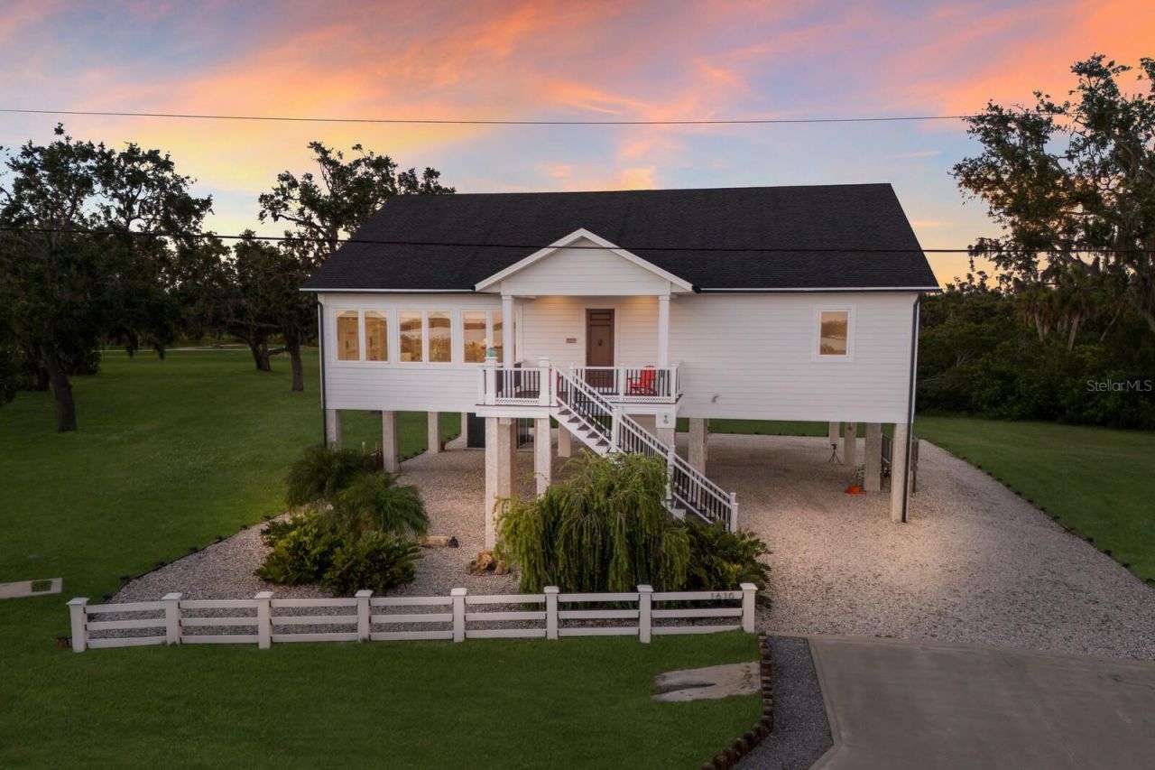 1610 Bayshore Drive, Terra Ceia, FL 34250 Photo