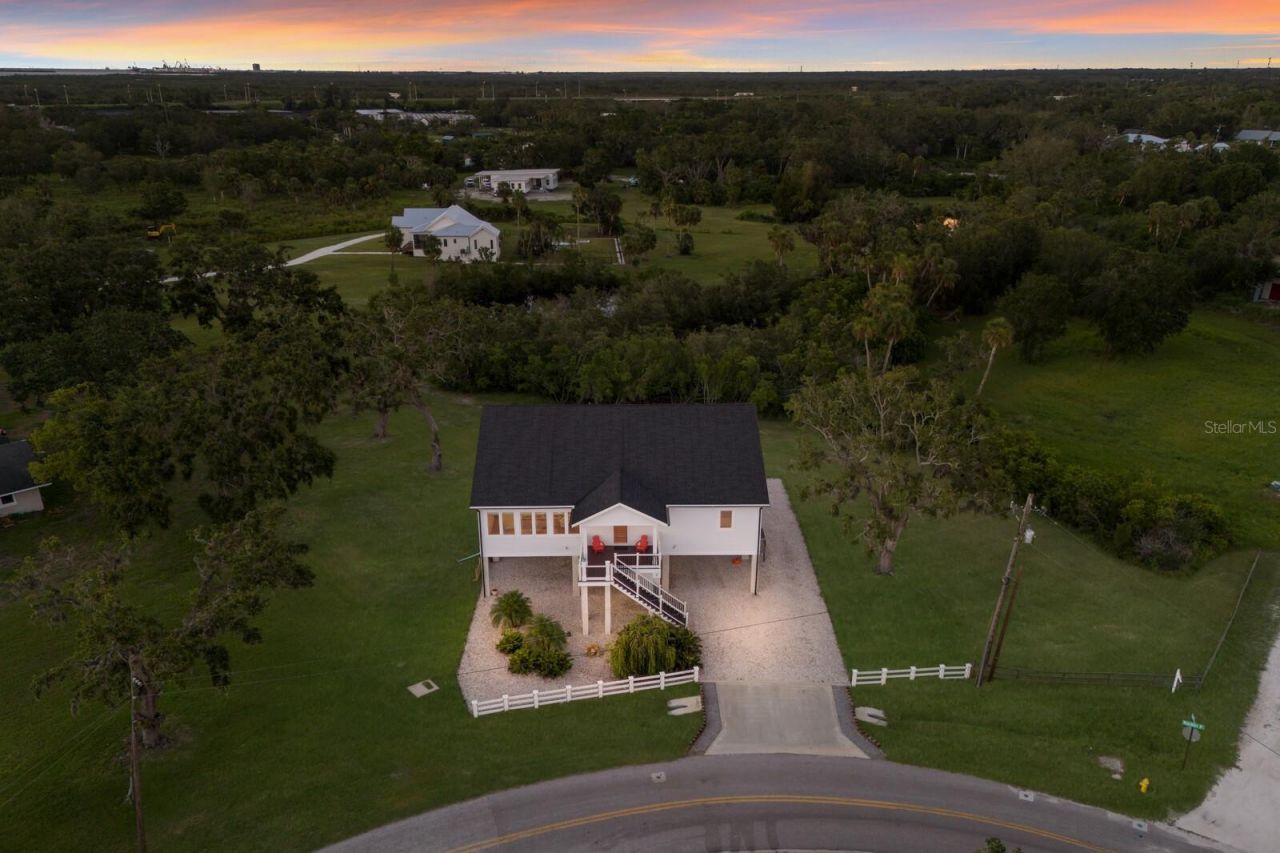 1610 Bayshore Drive, Terra Ceia, FL 34250 Photo