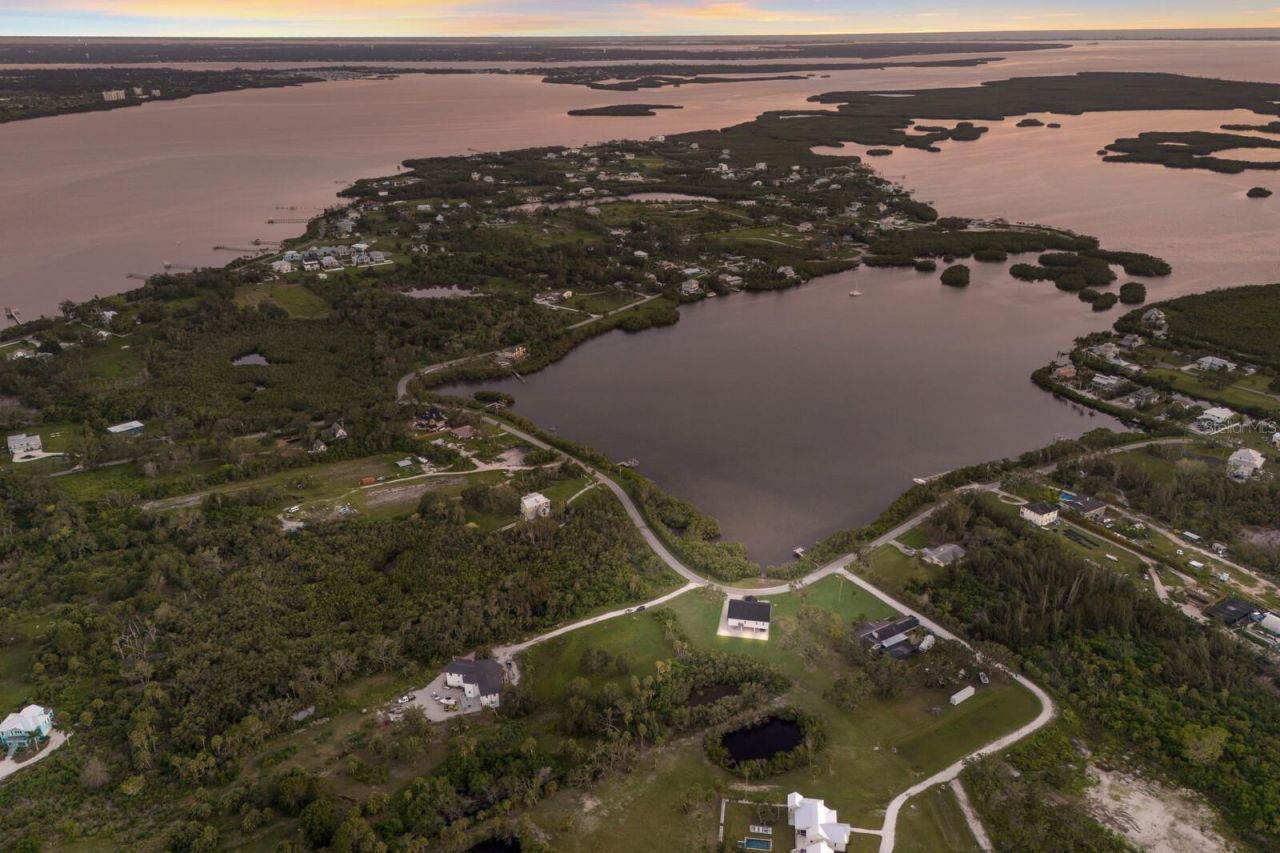 1610 Bayshore Drive, Terra Ceia, FL 34250 Photo