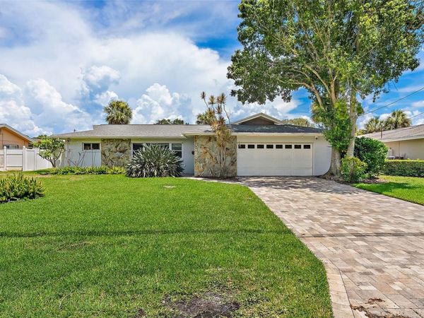 5285 DOVER STREET NE, ST PETERSBURG, FL 33703