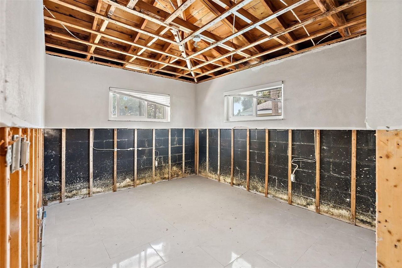 5285 Dover Street Ne, Saint Petersburg, FL 33703 Photo