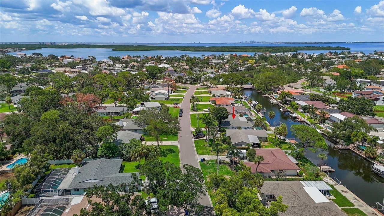 5285 Dover Street Ne, Saint Petersburg, FL 33703 Photo