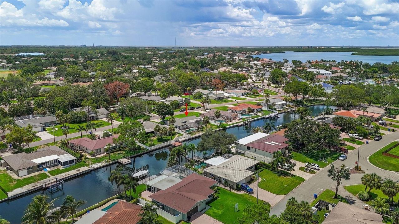 5285 Dover Street Ne, Saint Petersburg, FL 33703 Photo