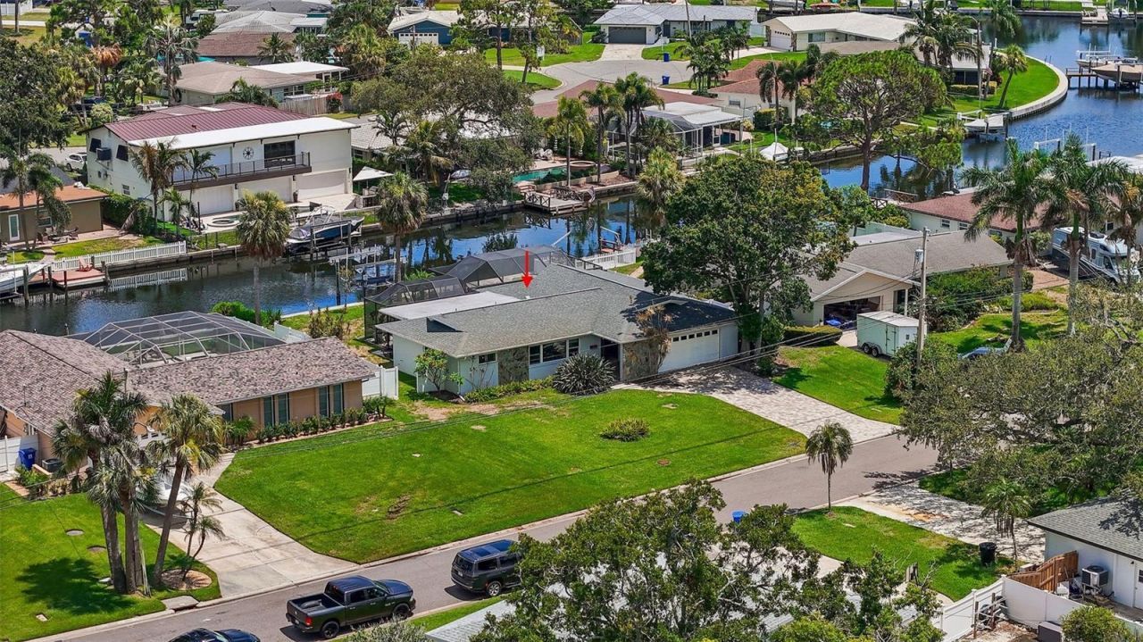 5285 Dover Street Ne, Saint Petersburg, FL 33703 Photo