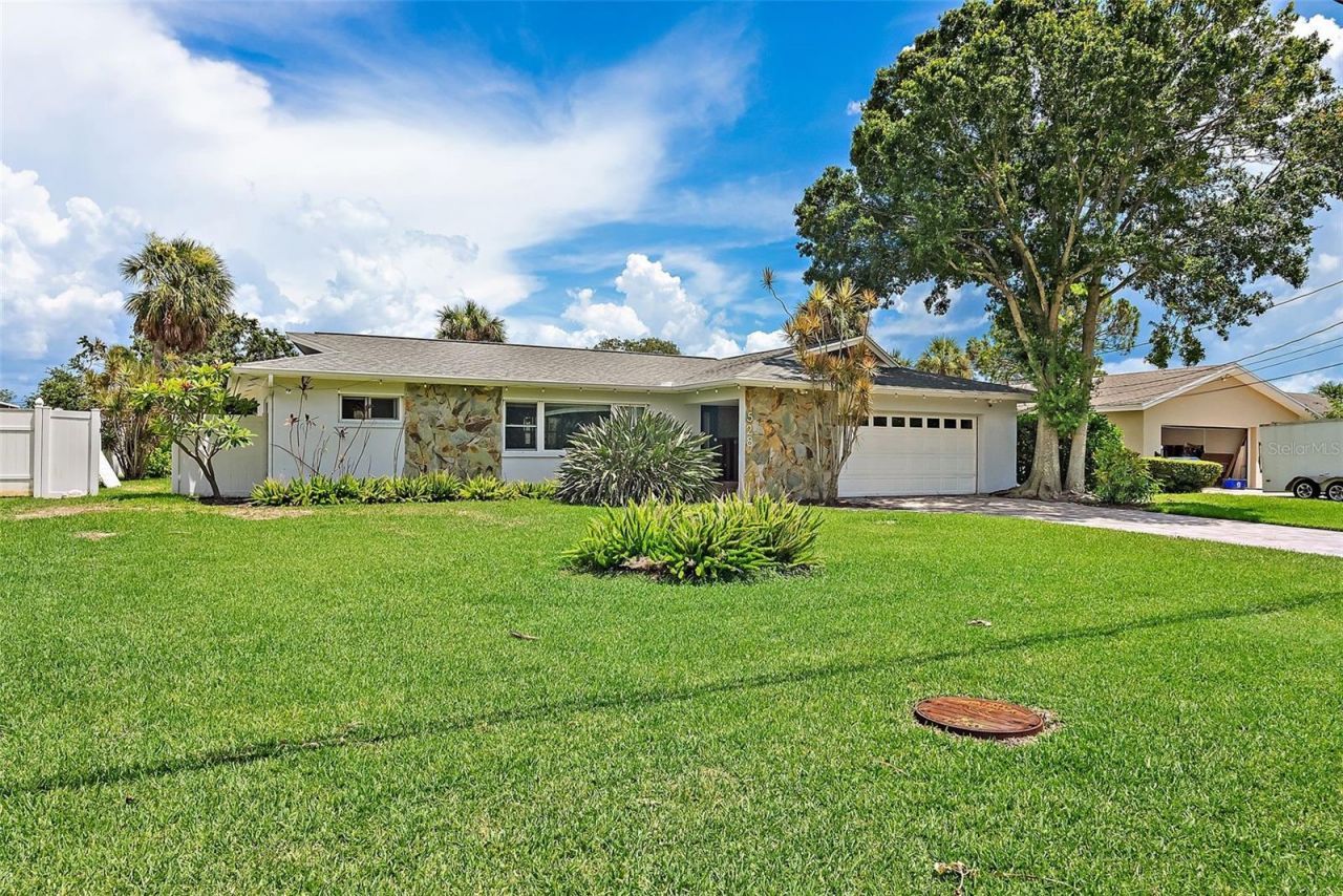 5285 Dover Street Ne, Saint Petersburg, FL 33703 Photo